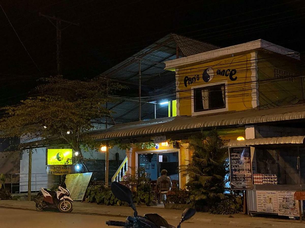 Pan'S Place Vang Vieng Esterno foto